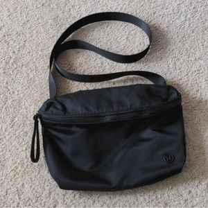 Lululemon Go Lightly Belt Bag